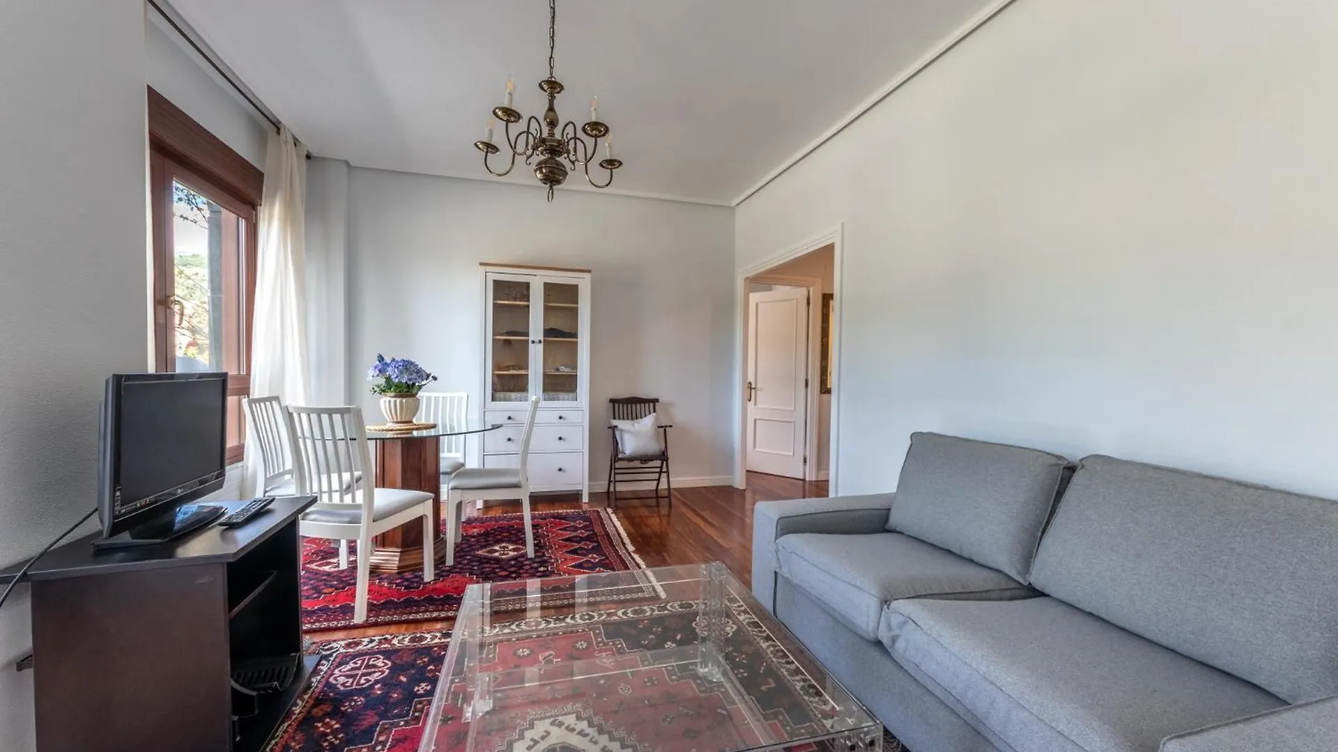 Puppy By People Rentals Bilbao Apartment