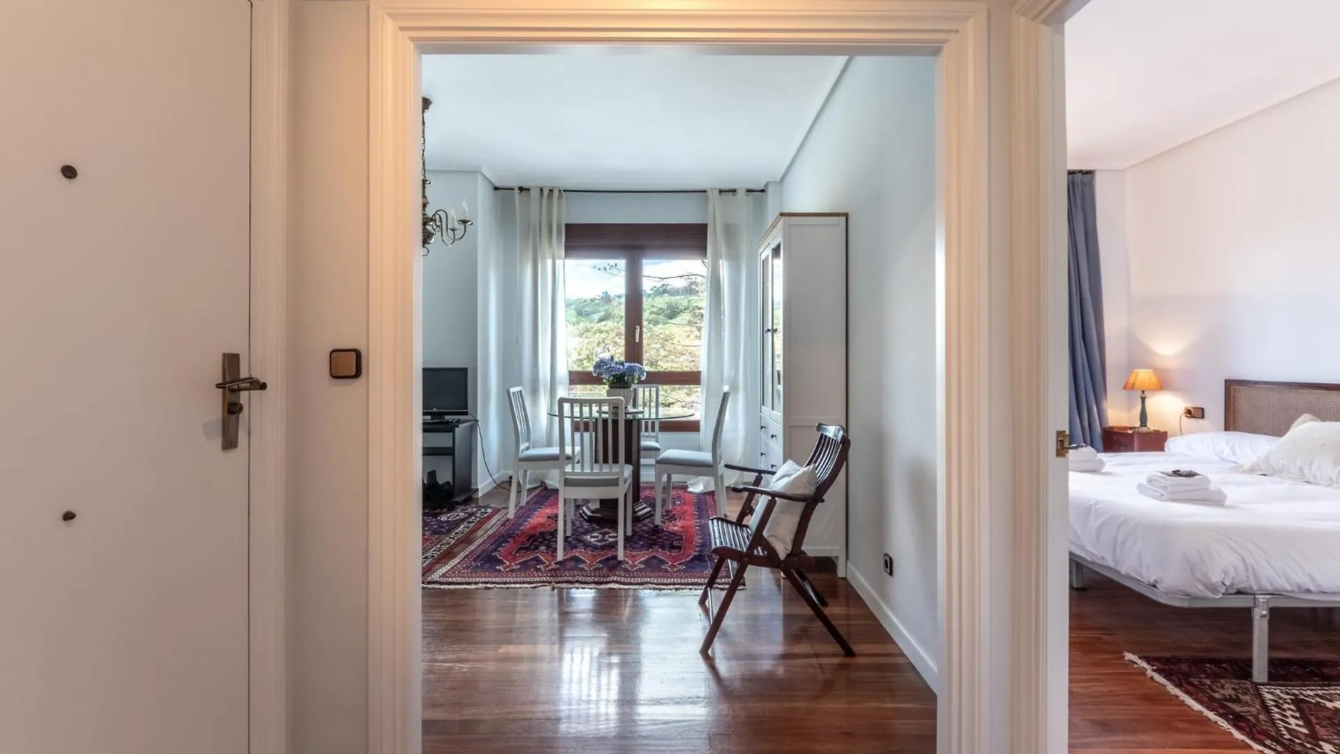 Puppy By People Rentals Bilbao Apartment